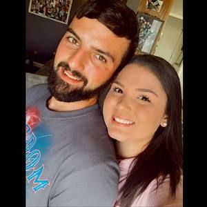 Meet your Posher, Macie